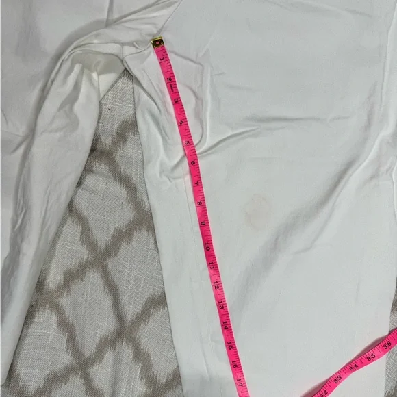 Women’s plus size white capri jeans - Picture 7 of 12